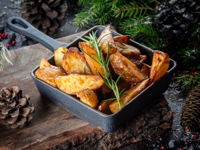 Ahjukartul rosmariiniga.